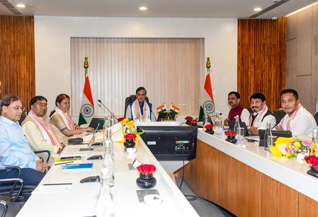 असम कैबिनेट ने होमस्टे और प्राइवेट यूनिवर्सिटीज के लिए नियमों में ढील दी असम कैबिनेट ने होमस्टे और प्राइवेट यूनिवर्सिटीज के लिए नियमों में ढील दी