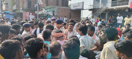 बिहार भूमि विवाद में बेटों ने की मां की गला रेतकर हत्या, आरोपियों की गिरफ्तारी की मांग को लेकर हंगामा