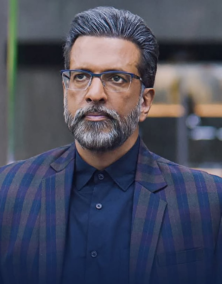 जावेद जाफरी की पत्नी हबीबा से 16.24 करोड़ की ठगी, बीएमसी अधिकारी समेत 6 पर केस, एक गिरफ्तार जावेद जाफरी की पत्नी हबीबा से 16.24 करोड़ की ठगी, बीएमसी अधिकारी समेत 6 पर केस, एक गिरफ्तार