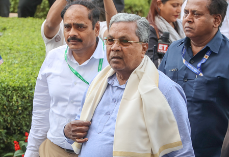 सरकार शिक्षा और रोजगार के बीच की खाई को पाटने के लिए सक्रिय रूप से काम कर रही सिद्धारमैया
