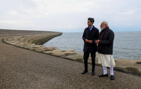पीएम मोदी ने नीदरलैंड के प्रसिद्ध बांध का किया दौरा, जल प्रबंधन की तकनीक को बताया सीखने लायक