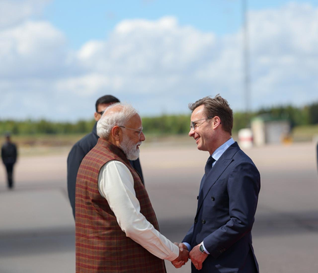 गुटेनबर्ग में पीएम मोदी का स्‍वागत, भारत-स्वीडन साझेदारी और यूरोप से निवेश सहयोग पर चर्चा