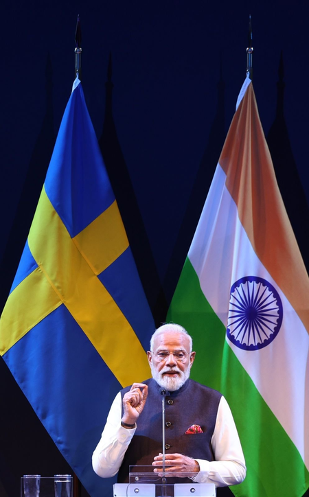 स्वीडन यात्रा को प्रधानमंत्री मोदी ने बताया सकारात्मक और सार्थक स्वीडन यात्रा को प्रधानमंत्री मोदी ने बताया सकारात्मक और सार्थक