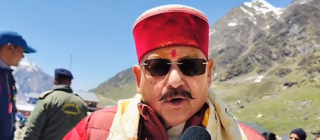 चारधाम यात्रा में बड़ी संख्या में पहुंच रहे श्रद्धालु, पर्यटन मंत्री बोले- सरल और सुगम यात्रा की कोशिश जारी चारधाम यात्रा में बड़ी संख्या में पहुंच रहे श्रद्धालु, पर्यटन मंत्री बोले- सरल और सुगम यात्रा की कोशिश जारी