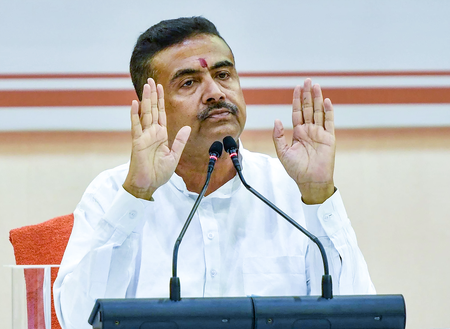 आरजी कर दुष्कर्म-हत्या केस मुख्यमंत्री ने ईडी को दी संदीप घोष के खिलाफ कार्रवाई की अनुमति आरजी कर दुष्कर्म-हत्या केस मुख्यमंत्री ने ईडी को दी संदीप घोष के खिलाफ कार्रवाई की अनुमति