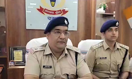 चतरा पुलिस को बड़ी सफलता, 100 साल पुरानी 24 तीर्थंकर प्रतिमाएं बरामद चतरा पुलिस को बड़ी सफलता, 100 साल पुरानी 24 तीर्थंकर प्रतिमाएं बरामद