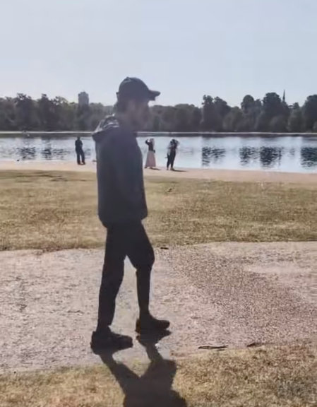Anil Kapoor takes a walk down memory lane in London's Hyde Park Anil Kapoor takes a walk down memory lane in London's Hyde Park
