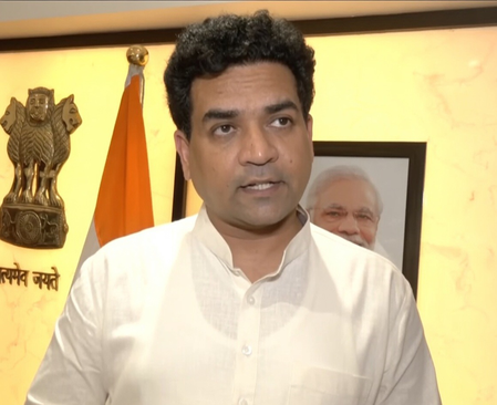 आग से प्रभावित इलाके में गैरकानूनी तरीके से चल रहे होटल और रेस्टोरेंट, जांच तेज  कपिल मिश्रा