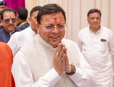 सीएम पुष्कर सिंह धामी का राहुल गांधी पर निशाना, बोले- देश में कोई उनकी बातों को गंभीरता से नहीं लेता