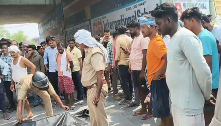 यूपी गाजीपुर में दर्दनाक सड़क हादसा, दो महीने की बच्ची समेत तीन की मौत
