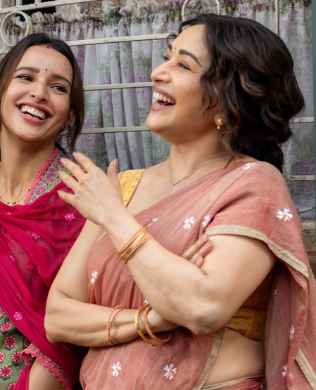 हंसते-हंसाते समाज का सच दिखाना ज्यादा असरदार माधुरी दीक्षित हंसते-हंसाते समाज का सच दिखाना ज्यादा असरदार माधुरी दीक्षित