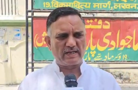 'Own problem of Congress': SP on Ajay Rai's 'Banyan tree' remark 'Own problem of Congress': SP on Ajay Rai's 'Banyan tree' remark