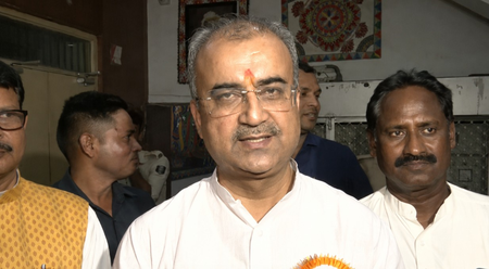 मोदी सरकार के 12 साल पूरे होने पर मंगल पांडेय ने दी बधाई, बोलें, प्रधानमंत्री ने हर क्षेत्र में कीर्तिमान स्थापित किया मोदी सरकार के 12 साल पूरे होने पर मंगल पांडेय ने दी बधाई, बोलें, प्रधानमंत्री ने हर क्षेत्र में कीर्तिमान स्थापित किया