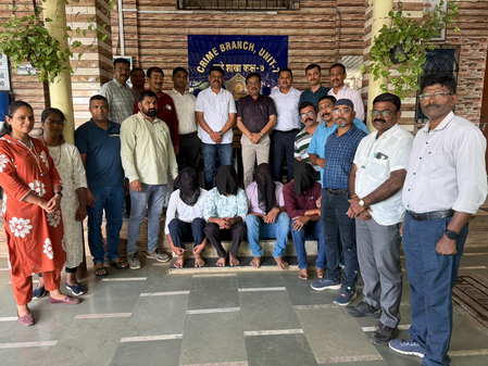 मुंबई क्राइम ब्रांच का बड़ा खुलासा 5 वर्ष पुराने दोस्त की हत्या, 4 आरोपी गिरफ्तार मुंबई क्राइम ब्रांच का बड़ा खुलासा 5 वर्ष पुराने दोस्त की हत्या, 4 आरोपी गिरफ्तार