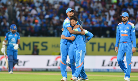 IND vs AFG: डेब्यू मैच में ही इन भारतीय खिलाड़ियों ने मचाया गदर, चटकाए 6 विकेट, कप्तान गिल हुए गदगद