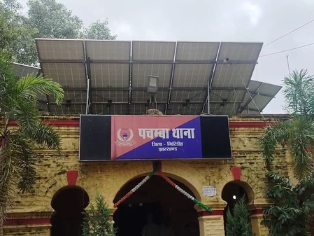 झारखंड गिरिडीह में युवक का शव फंदे से लटका मिला, जांच में जुटी पुलिस झारखंड गिरिडीह में युवक का शव फंदे से लटका मिला, जांच में जुटी पुलिस