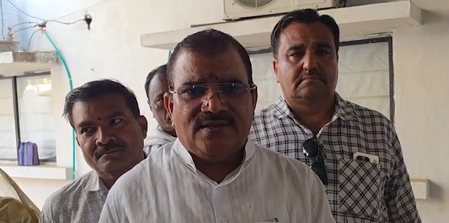खंडवा में बन रहा भव्य श्री धूनी वाले दादाजी धाम, मंदिर निर्माण के लिए मकराना से आएगा विशेष संगमरमर खंडवा में बन रहा भव्य श्री धूनी वाले दादाजी धाम, मंदिर निर्माण के लिए मकराना से आएगा विशेष संगमरमर