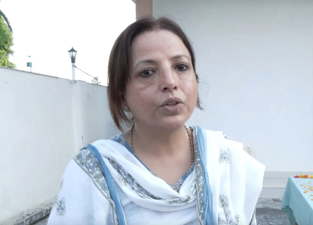 स्क्वाड्रन लीडर प्रशांत ऐसे इंसान थे, जो परिवार की खुशियों से पहले देश को रखते थे बहन ऋतु स्क्वाड्रन लीडर प्रशांत ऐसे इंसान थे, जो परिवार की खुशियों से पहले देश को रखते थे बहन ऋतु