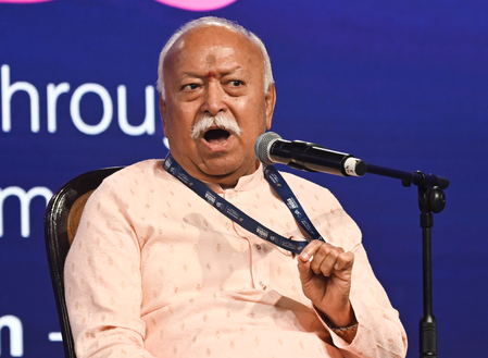 भारत की समग्र दृष्टि ही दुनिया की चुनौतियों का समाधान, विश्व को पूर्णता देना हमारा कार्य मोहन भागवत