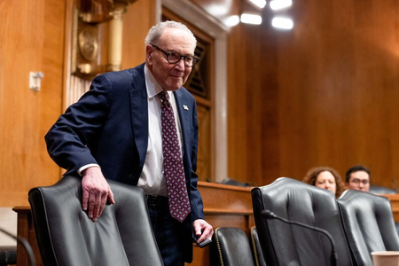 US Democrats push bill to rebuild America's manufacturing base US Democrats push bill to rebuild America's manufacturing base