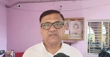 भाजपा विधायक भास्कर भट्टाचार्य का टीएमसी पर तीखा हमला, कहा- तृणमूल बिखर चुकी है भाजपा विधायक भास्कर भट्टाचार्य का टीएमसी पर तीखा हमला, कहा- तृणमूल बिखर चुकी है