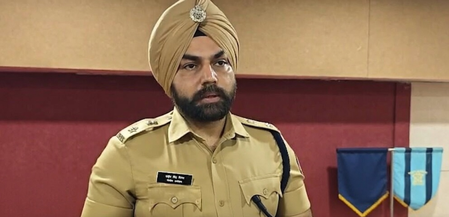 महाराष्ट्र पुलिस की बड़ी सफलता, डकैती गिरोह के तीन आरोपियों पर कार्रवाई, लाखों का सामान बरामद महाराष्ट्र पुलिस की बड़ी सफलता, डकैती गिरोह के तीन आरोपियों पर कार्रवाई, लाखों का सामान बरामद