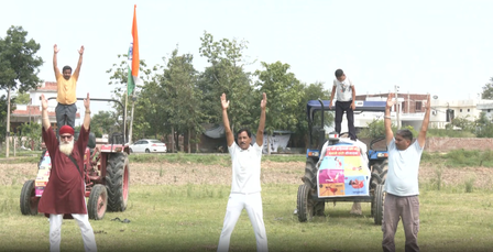 अंतरराष्ट्रीय योग दिवस किसानों का अनोखा अंदाज, भारत-पाक सीमा के पास ट्रैक्टरों पर बैठकर किया योग अंतरराष्ट्रीय योग दिवस किसानों का अनोखा अंदाज, भारत-पाक सीमा के पास ट्रैक्टरों पर बैठकर किया योग