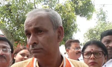 तारकेश्वर में पीएम मोदी की जनसभा, लोगों ने कहा- डबल इंजन सरकार ने पश्चिम बंगाल में पकड़ी विकास की रफ्तार तारकेश्वर में पीएम मोदी की जनसभा, लोगों ने कहा- डबल इंजन सरकार ने पश्चिम बंगाल में पकड़ी विकास की रफ्तार