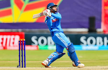 लोगों को पता नहीं कि मैंने 50 ओवर के मैच भी खेले हैं वैभव सूर्यवंशी लोगों को पता नहीं कि मैंने 50 ओवर के मैच भी खेले हैं वैभव सूर्यवंशी