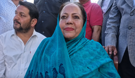 वीरभद्र सिंह की जयंती प्रतिभा सिंह बोलीं- उनके सपनों को साकार करने का संकल्प