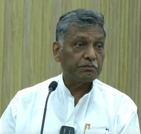 कांग्रेस को अल्पसंख्यकों की पार्टी बनाने का चल रहा नैरेटिव कांग्रेस सांसद अखिलेश प्रसाद सिंह कांग्रेस को अल्पसंख्यकों की पार्टी बनाने का चल रहा नैरेटिव कांग्रेस सांसद अखिलेश प्रसाद सिंह
