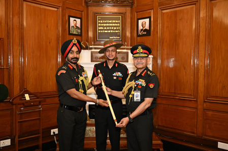 सेना प्रमुख बने जम्मू-कश्मीर राइफल्स व लद्दाख स्काउट्स के ‘कर्नल ऑफ द रेजिमेंट’ सेना प्रमुख बने जम्मू-कश्मीर राइफल्स व लद्दाख स्काउट्स के ‘कर्नल ऑफ द रेजिमेंट’