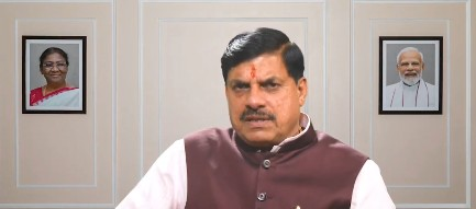 मध्य प्रदेश में 10 लाख करोड़ के निवेश प्रस्ताव जमीन पर उतरे सीएम मोहन यादव मध्य प्रदेश में 10 लाख करोड़ के निवेश प्रस्ताव जमीन पर उतरे सीएम मोहन यादव
