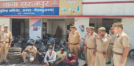अंतरराज्यीय वाहन चोर गिरोह का पर्दाफाश, चोरी की 12 बाइक और भारी मात्रा में पार्ट्स बरामद अंतरराज्यीय वाहन चोर गिरोह का पर्दाफाश, चोरी की 12 बाइक और भारी मात्रा में पार्ट्स बरामद