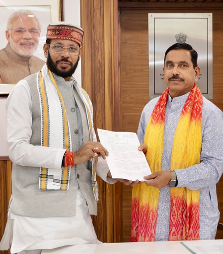 किसानों को उनकी उपज का पूरा मूल्य दिलाना हमारी प्राथमिकता मनोज कुमार पाण्डेय किसानों को उनकी उपज का पूरा मूल्य दिलाना हमारी प्राथमिकता मनोज कुमार पाण्डेय
