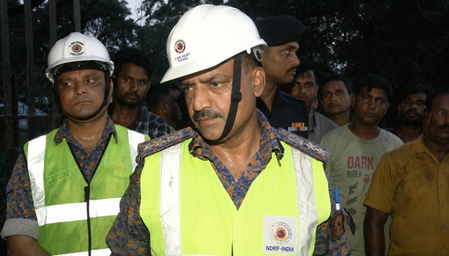 कोलकाता गोदाम हादसा कमांडेंट मनीष रंजन बोले, पूरी तरह संतुष्ट होने तक नहीं रुकेगा बचाव अभियान