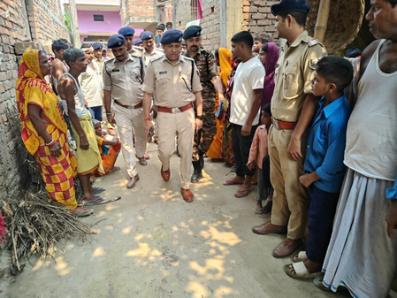 बिहार केले के पेड़ काटने के विवाद में भतीजे ने धारदार हथियार से की चाचा की हत्या, अन्य दो लोग घायल