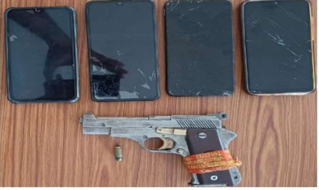 बिहार मुजफ्फरपुर में एसटीएफ की दोहरी कार्रवाई, हथियारों के साथ तीन गिरफ्तार, मोस्ट वांटेड भी दबोचा