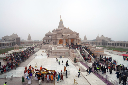 राम मंदिर में चढ़ावे की हेराफेरी में गिरफ्तार मनीष यादव की बहन बोली, मेरे भाई को फंसाया जा रहा है