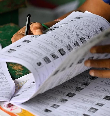 झारखंड में एसआईआर के लिए 30 जून से घर-घर जाएंगे बीएलओ, 5 अगस्त को प्रकाशित होगी ड्राफ्ट वोटर लिस्ट