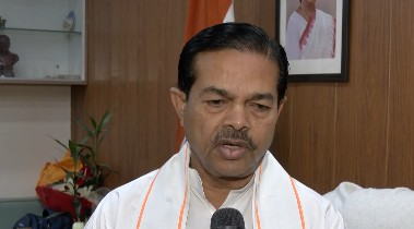 कांग्रेस परिवार से आगे नहीं बढ़ पाई, भाजपा के आरोपों का बीएल वर्मा ने किया समर्थन