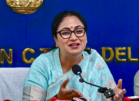 दिल्ली सरकार ने अधिसूचित की नई ईवी नीति, 2030 तक स्वच्छ, आधुनिक और हरित परिवहन व्यवस्था बनाने का लक्ष्य दिल्ली सरकार ने अधिसूचित की नई ईवी नीति, 2030 तक स्वच्छ, आधुनिक और हरित परिवहन व्यवस्था बनाने का लक्ष्य