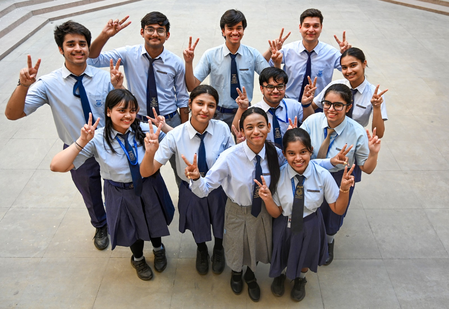एनसीआर में आज से फिर गुलजार हुए स्कूल, नई ऊर्जा के साथ शुरू हुआ नया शैक्षणिक सत्र एनसीआर में आज से फिर गुलजार हुए स्कूल, नई ऊर्जा के साथ शुरू हुआ नया शैक्षणिक सत्र
