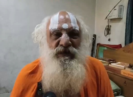 अयोध्या राम मंदिर चढ़ावा विवाद पर संतों में नाराजगी, दोषियों पर जल्द कार्रवाई की मांग अयोध्या राम मंदिर चढ़ावा विवाद पर संतों में नाराजगी, दोषियों पर जल्द कार्रवाई की मांग