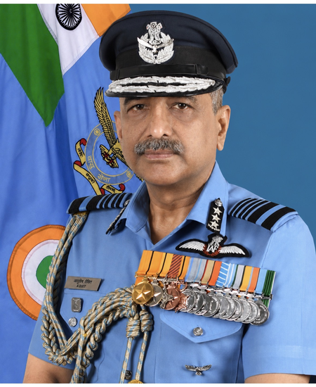 वायुसेना के नए वाइस चीफ एयर मार्शल आशुतोष दीक्षित ने संभाला कार्यभार वायुसेना के नए वाइस चीफ एयर मार्शल आशुतोष दीक्षित ने संभाला कार्यभार