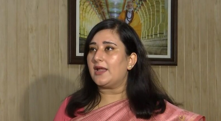 पंजाब सरकार आर्थिक मजबूरी में केंद्र की योजनाएं लागू कर रही बांसुरी स्वराज पंजाब सरकार आर्थिक मजबूरी में केंद्र की योजनाएं लागू कर रही बांसुरी स्वराज