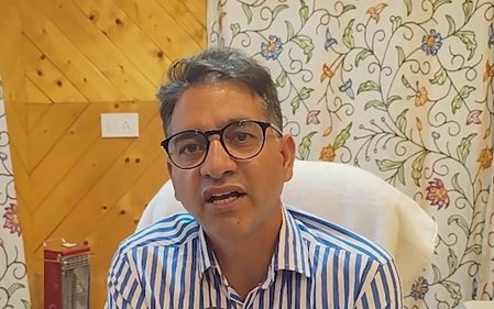 गुलमर्ग में 5 जुलाई से ऑड-ईवन ट्रैफिक सिस्टम, पर्यटकों की सुविधा और जाम कम करना लक्ष्य गुलमर्ग में 5 जुलाई से ऑड-ईवन ट्रैफिक सिस्टम, पर्यटकों की सुविधा और जाम कम करना लक्ष्य