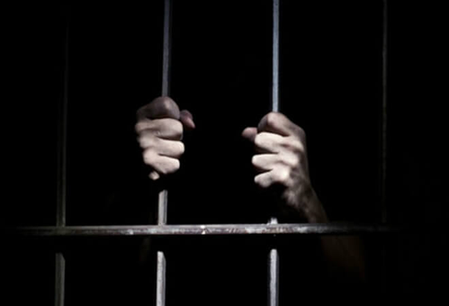 दिल्ली पुलिस ने स्नैचिंग और लूट के मामलों में वांछित अपराधी को मुठभेड़ के बाद किया गिरफ्तार दिल्ली पुलिस ने स्नैचिंग और लूट के मामलों में वांछित अपराधी को मुठभेड़ के बाद किया गिरफ्तार