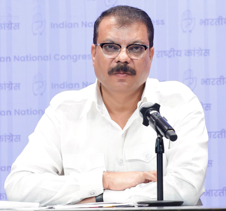 मध्य प्रदेश में 1 लाख 15 हजार शिक्षकों के पद खाली उमंग सिंघार मध्य प्रदेश में 1 लाख 15 हजार शिक्षकों के पद खाली उमंग सिंघार