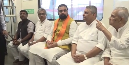 पटना मेट्रो का दायरा बढ़ा, सीएम सम्राट चौधरी ने मलाही पकड़ी स्टेशन और विस्तारित सेवा का किया शुभारंभ पटना मेट्रो का दायरा बढ़ा, सीएम सम्राट चौधरी ने मलाही पकड़ी स्टेशन और विस्तारित सेवा का किया शुभारंभ